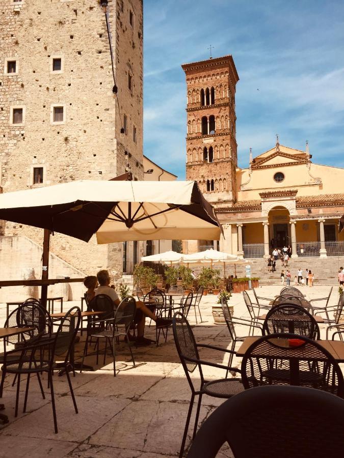 Apartament Ulisse'S Loft - Incantevole Vista Mare, Centro Storico E Spiaggia A Piedi - Wifi Terracina Zewnętrze zdjęcie