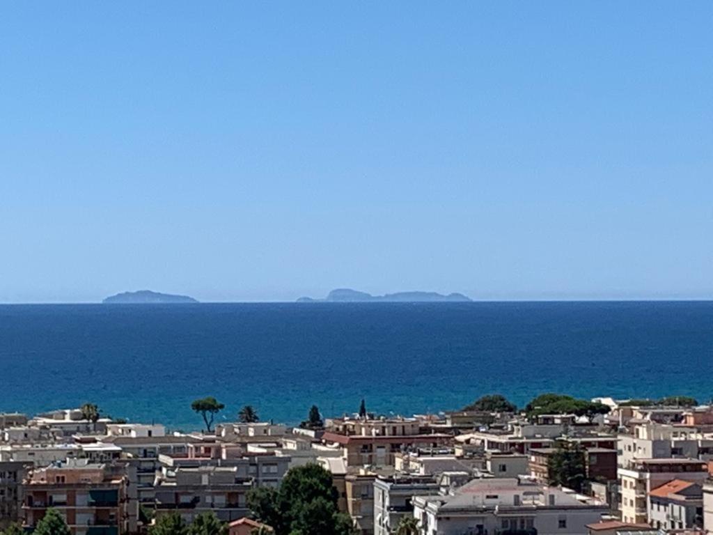 Apartament Ulisse'S Loft - Incantevole Vista Mare, Centro Storico E Spiaggia A Piedi - Wifi Terracina Zewnętrze zdjęcie